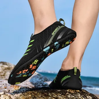 Unisex plaj ayakkabısı Yüzme Su Kadın Erkek Yalınayak Açık plaj sandaletleri Yukarı Aqua Ayakkabı Kaymaz Nehir Deniz Dalış Sneakers