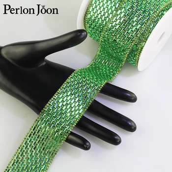 1 yard boyutu 4.5 cm yeşil sıcak düzeltme suni elmas cam şerit kristal rhinestone trim bant dekoratif ayakkabı giyim Aksesuarları TR014