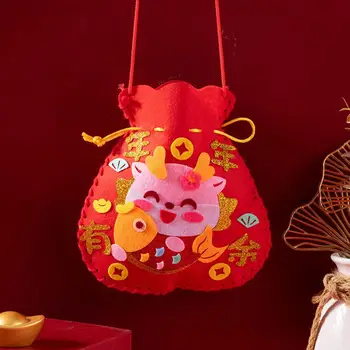 Kordon omuzdan askili çanta Kiti Çin Yeni Yılı Şanslı Çanta Dıy Zanaat Kiti Çocuklar için Parlak Karikatür Tasarım dokunmamış Anaokulu için