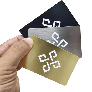 Özel ürün、çipli özel baskılı NFC metal kart siyah mat gümüş altın