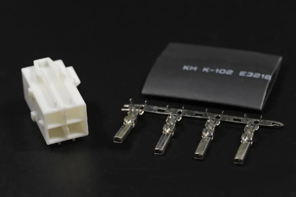 1 Takım 4 Pin DC Kısa Dalga Güç soketli konnektör Kablo Adaptörü Yaesu FT - 450 FT-991 Kenwood TS-480 ICOM IC-7000 IC-7600 Radyo Görüntü 1