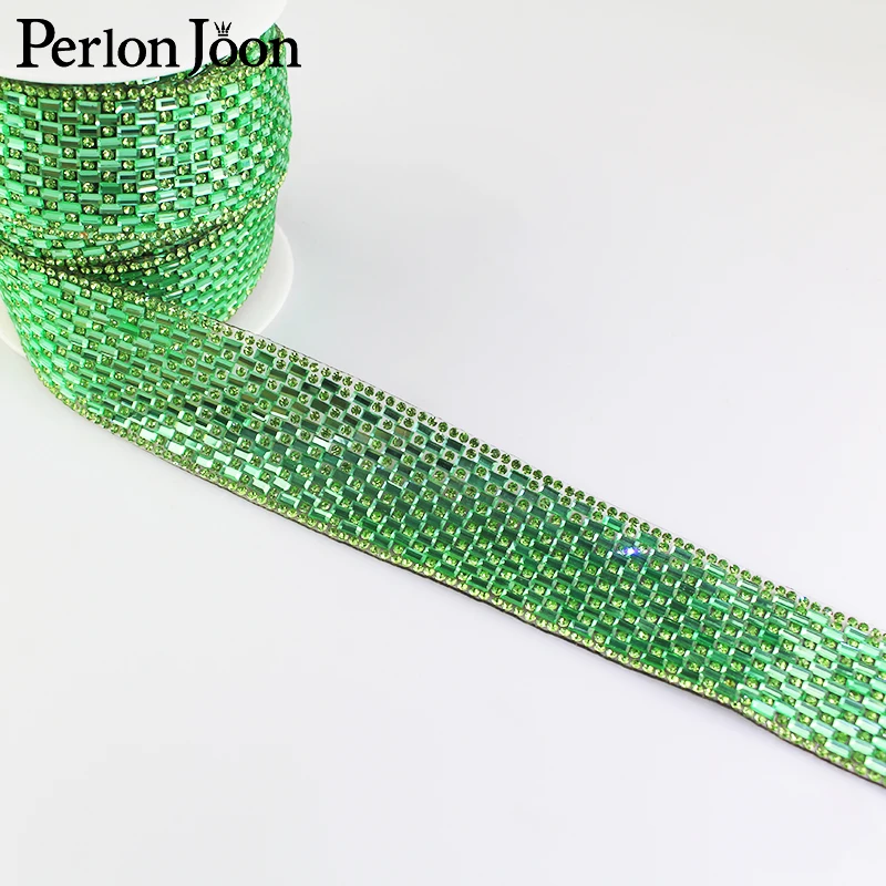 1 yard boyutu 4.5 cm yeşil sıcak düzeltme suni elmas cam şerit kristal rhinestone trim bant dekoratif ayakkabı giyim Aksesuarları TR014 Görüntü 3
