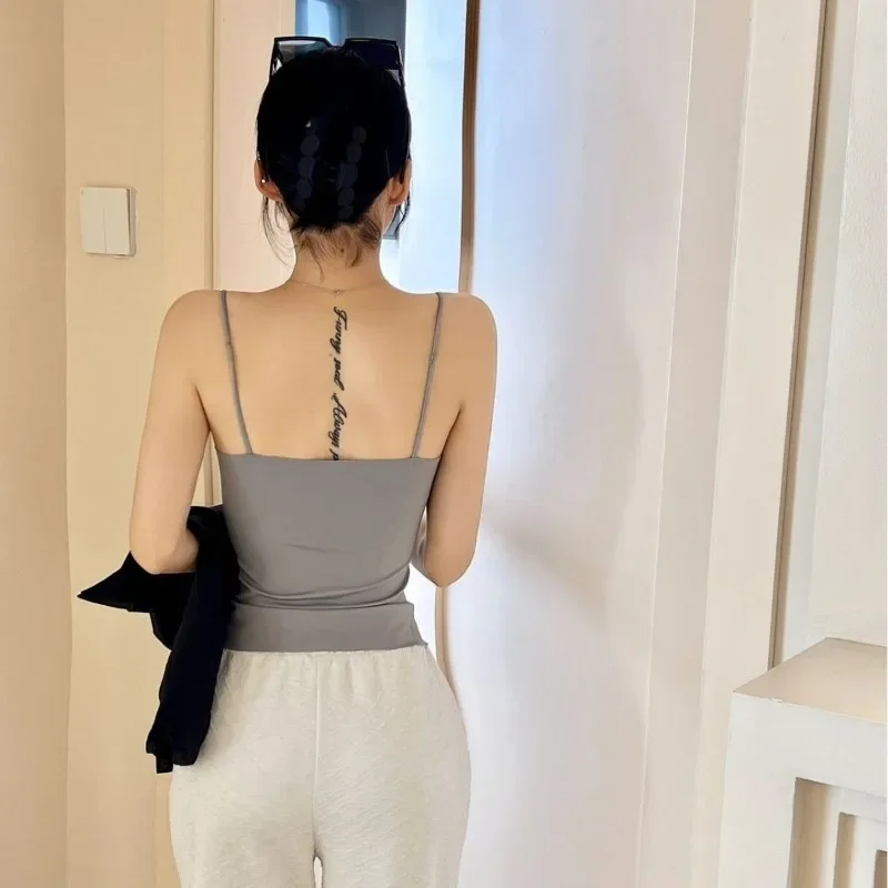 Bir çizgi boyun güzel geri halter iç çamaşırı kadın Kore versiyonu göğüs pedi ile bir vücut yelek sabit bir fincan dikişsiz yelek Görüntü 3