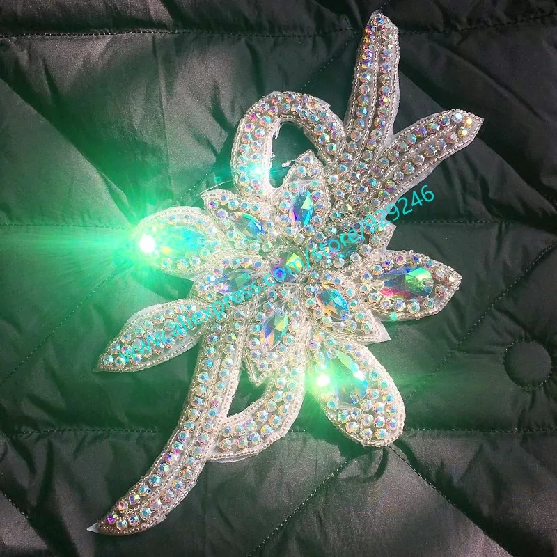 parlak AB cam kristal çiçek düzeltir dans elbise dekorasyon için büyük strass çiçek aplike giysiler için şapka eşarp rhinestones Görüntü 0